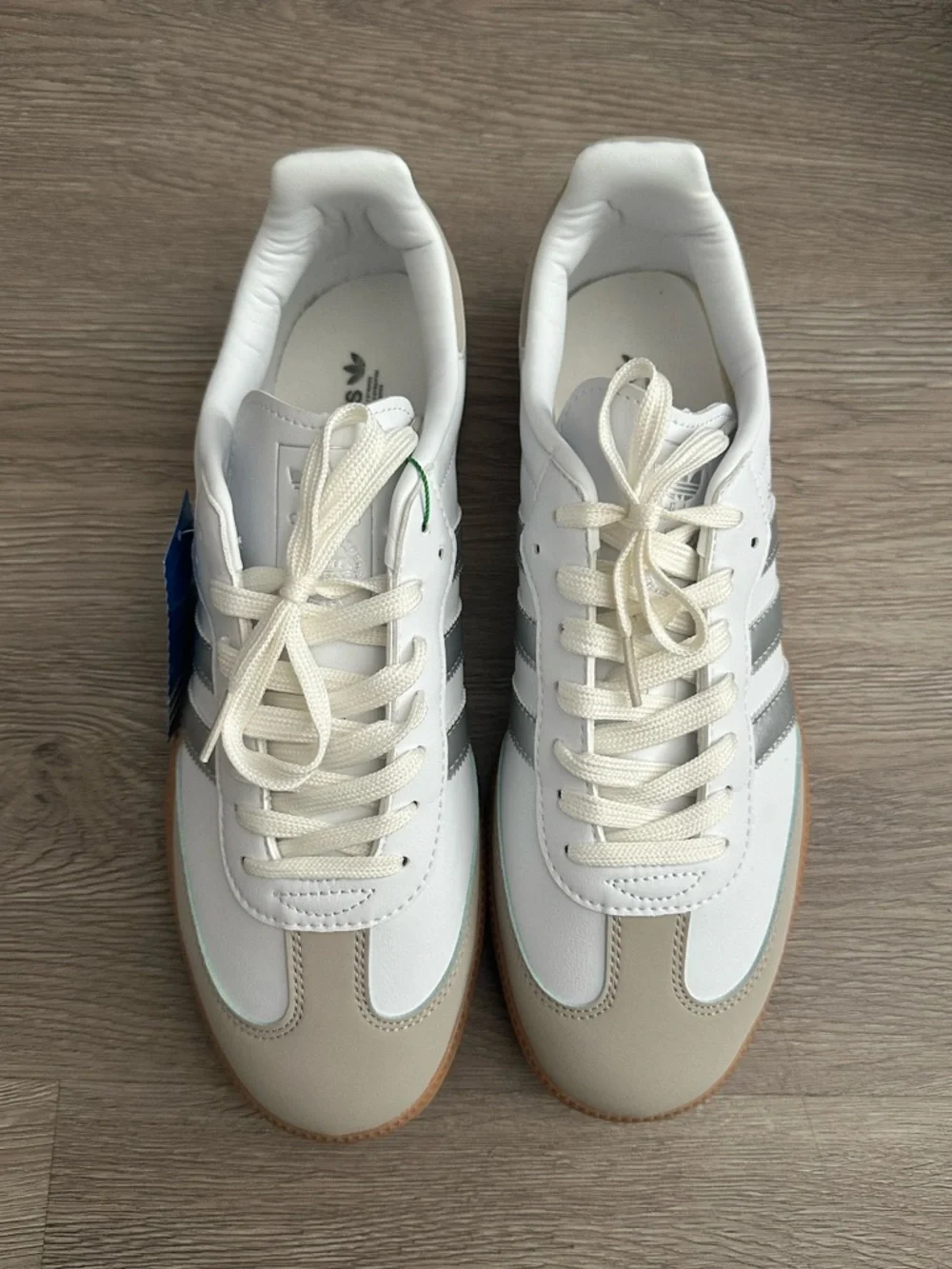 Adidas Samba OG Sneaker in Cloud White, Silver Metallic & Gray One JL2725 - Picture 4 of 16